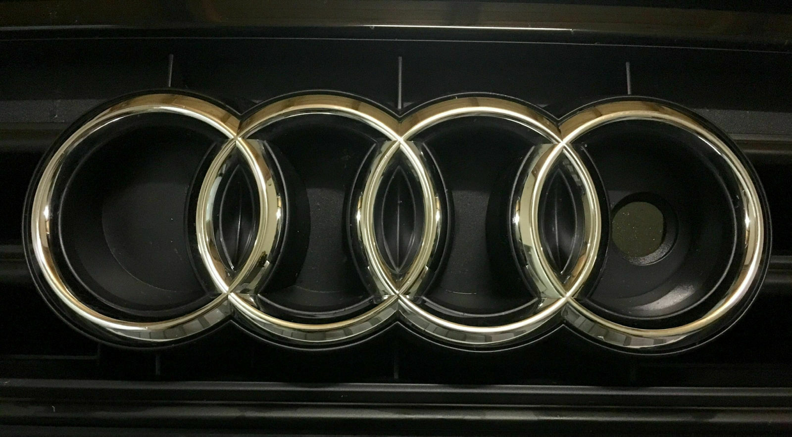Audi Ringe / Embleme schwarz glänzend