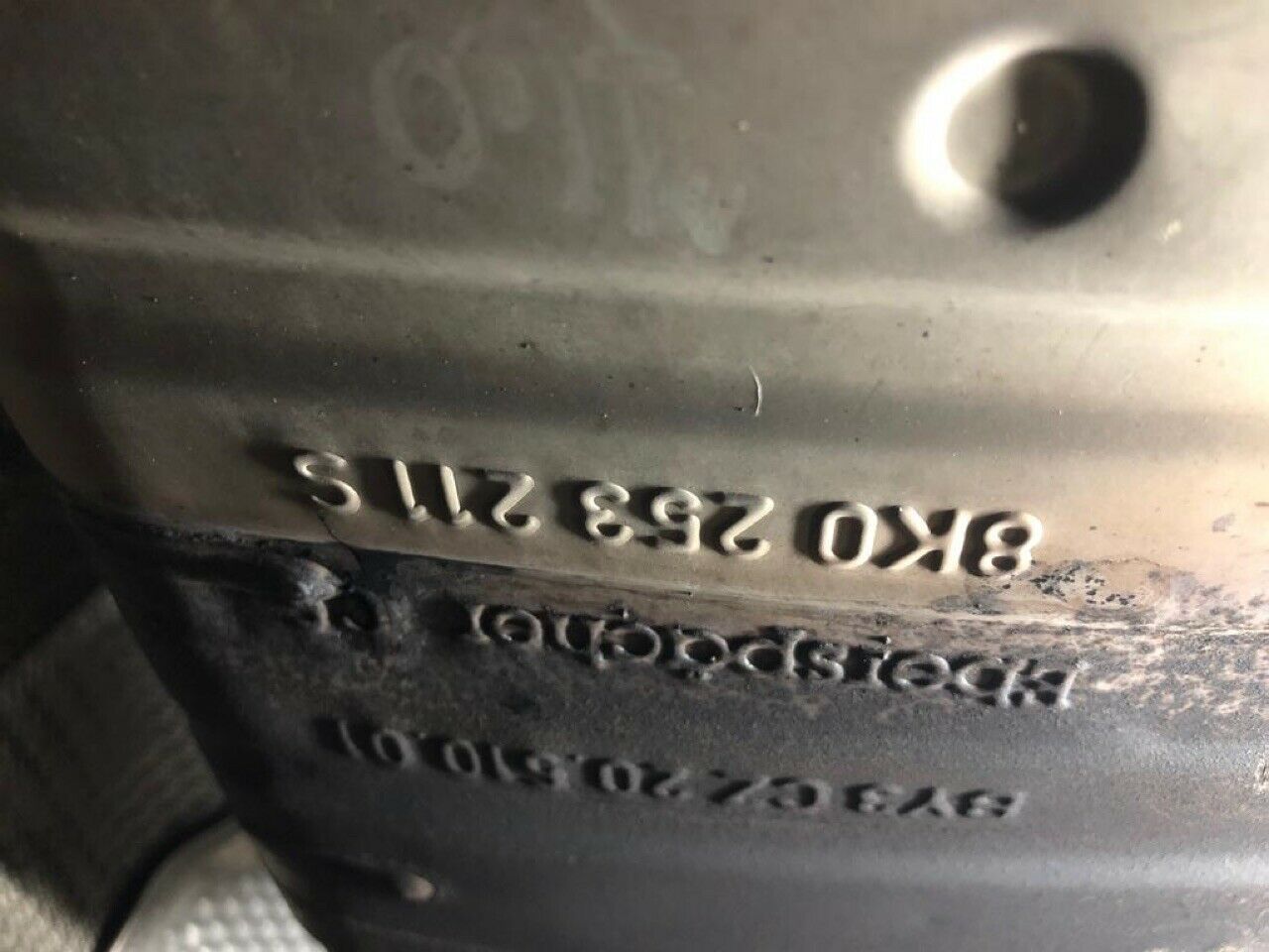 Riss im Mittelschalldämpfer - ungewöhnlich?