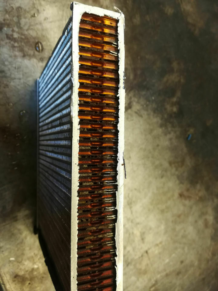 Defekte Heizung rechte Seite, Hilfe bitte... :-)