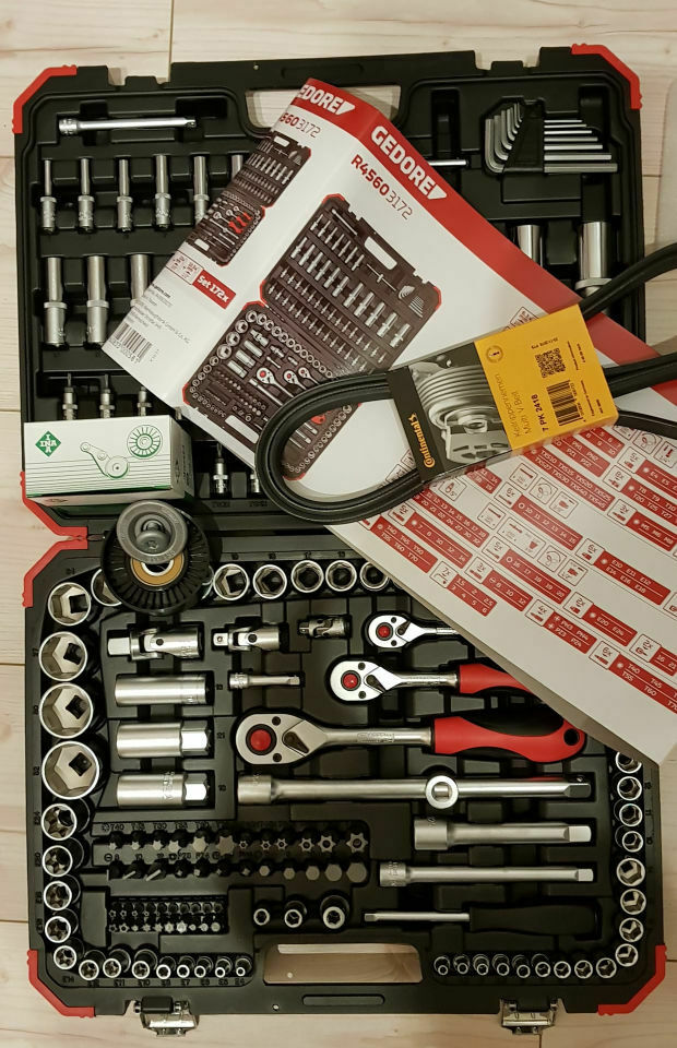 Geräusche Aggregate oder aber im Motor?