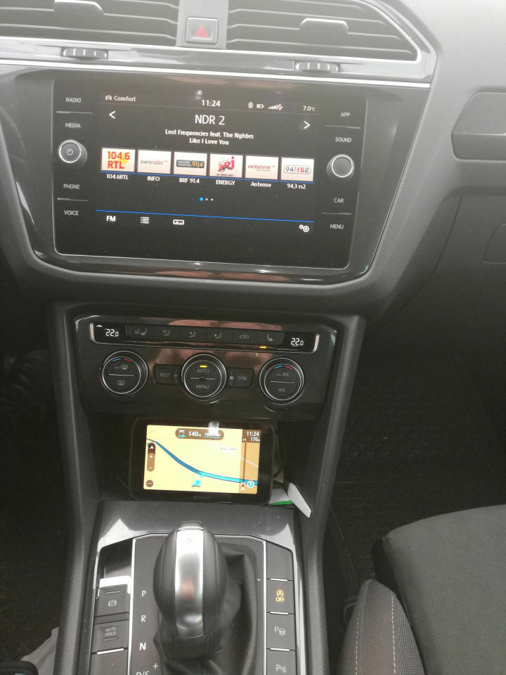 VW Navi im Tiguan 2 Allspace vs TomTom 6200