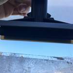 Eiskratzen im Winter