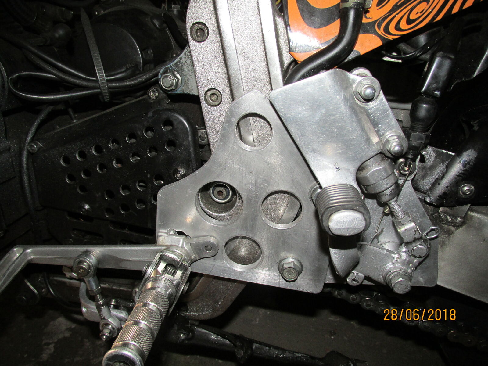 Motorrad fahren mit Beinamputation