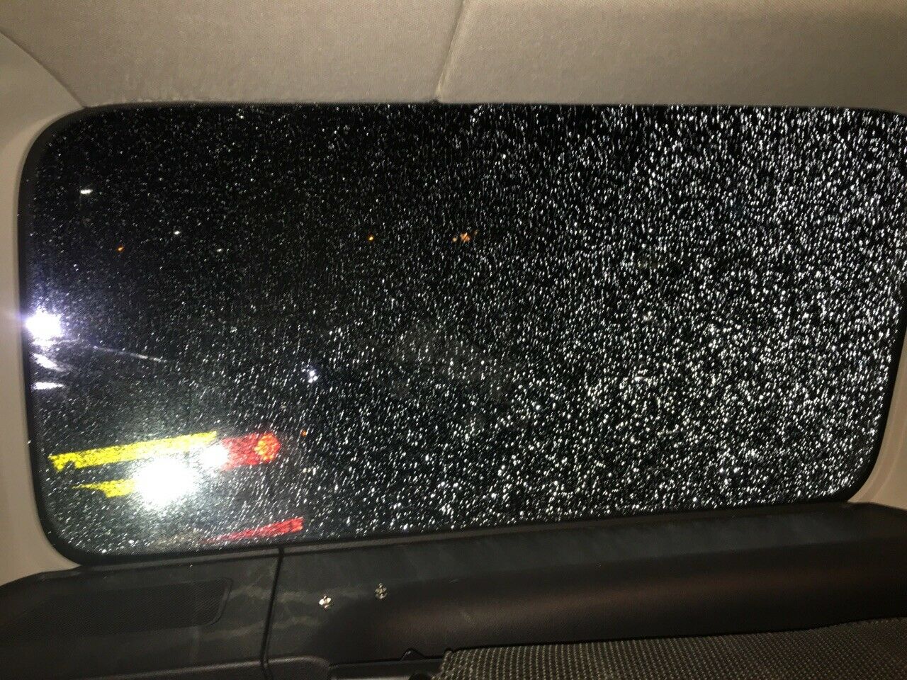 Seitenscheibe zum 2. Mal beim Schließen der Türe zersprungen