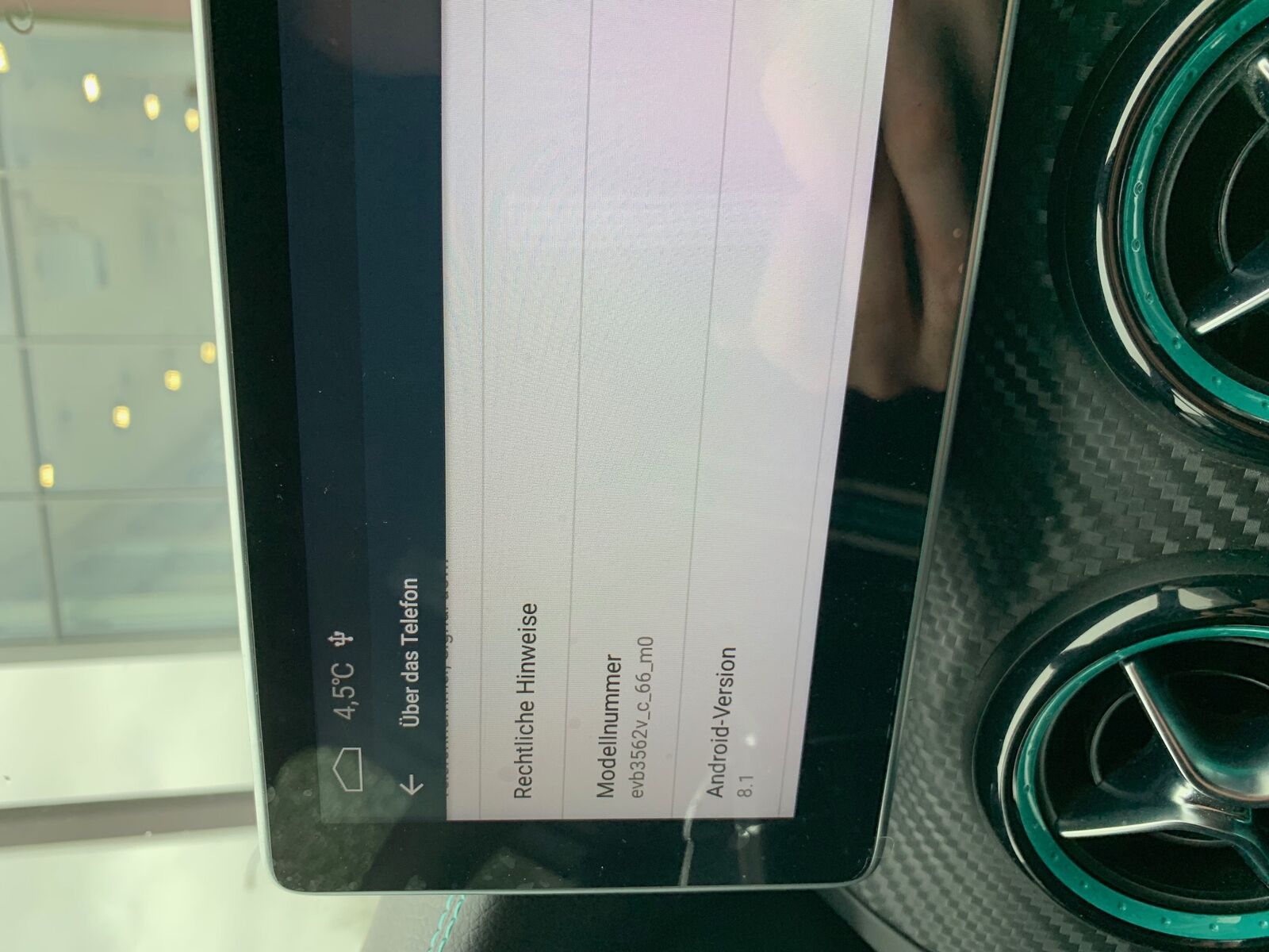 Infos und Bilder zum 10,25 Zoll Nachrüstdisplay