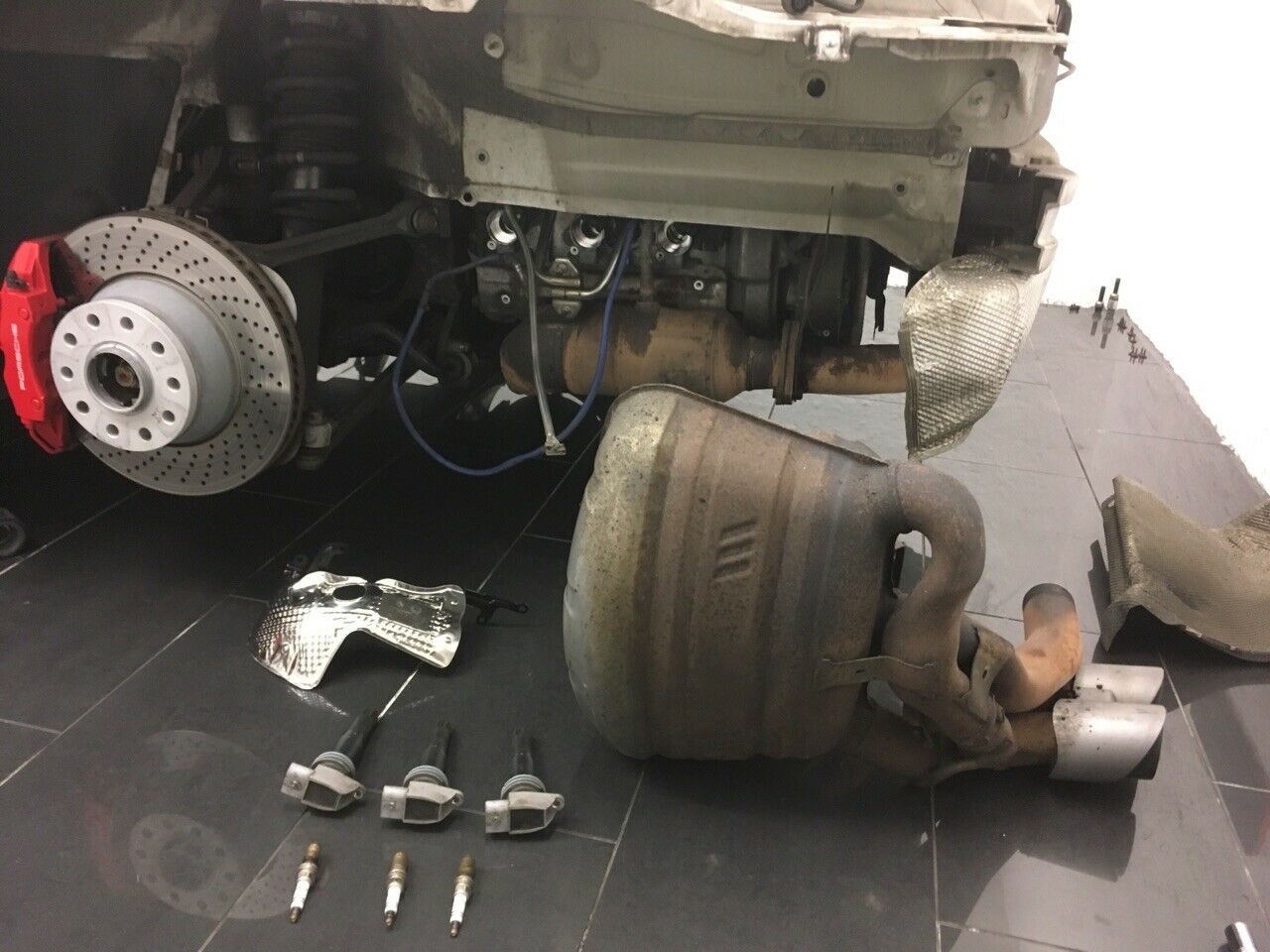 Zündkerzen beim V6 3,5 Liter Benziner wechseln?