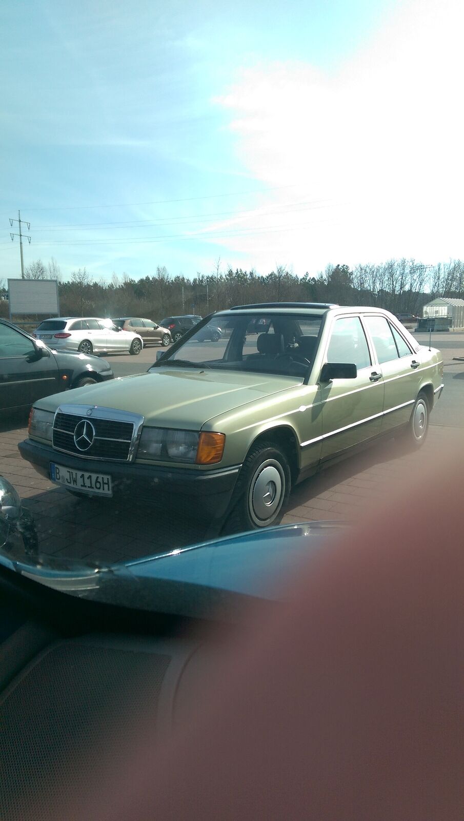 Der Schrottplatz - Spiegelsymmetrisch des Showrooms