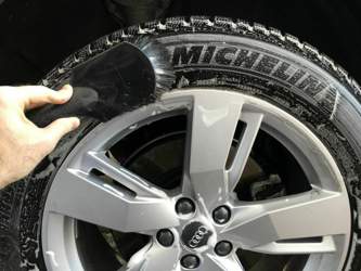 Gegen groben Schmutz an der Reifenflanke