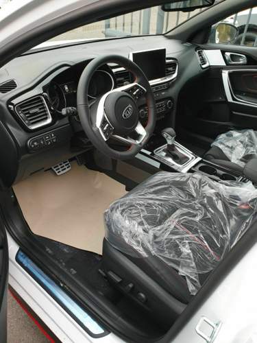 6215db02-bf27-4440-8c8e-af0cd63baeeb