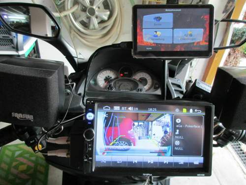 Fahrersicht auf die Instrumente