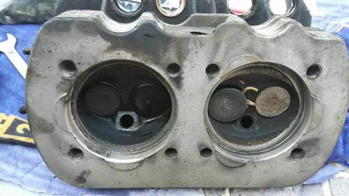 Einspritzroehrchen-im-kopf