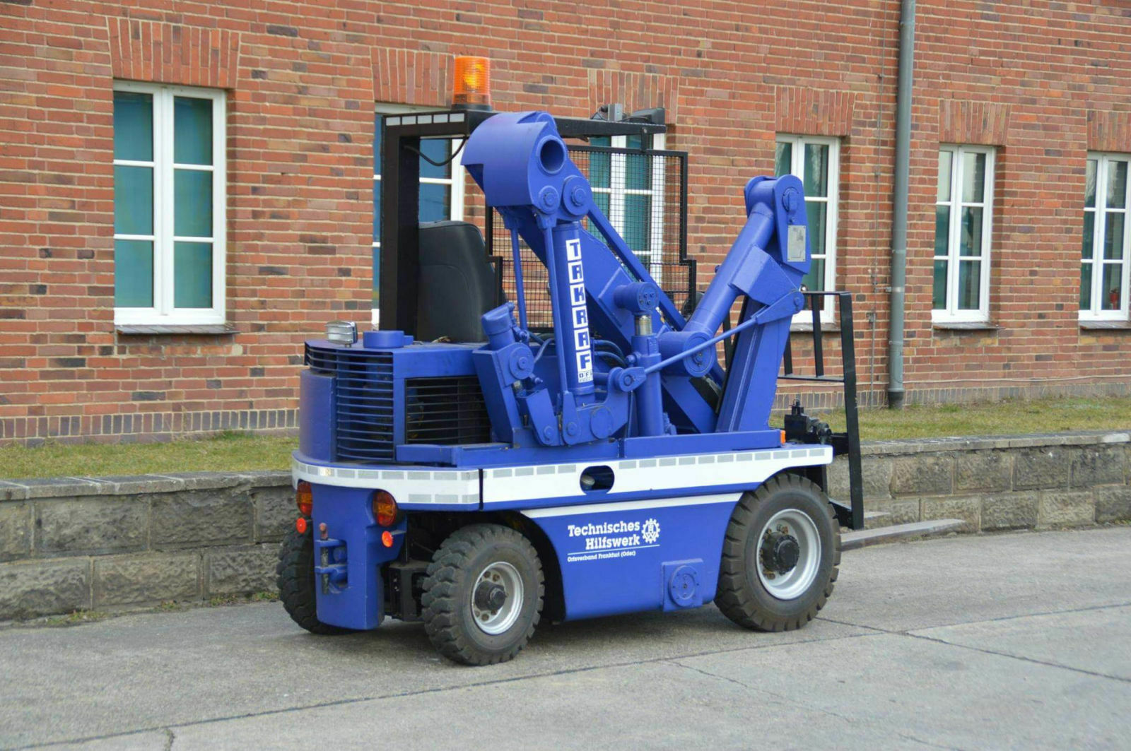 e50c4d29-7964-494d-aa4f-270152c38dfa