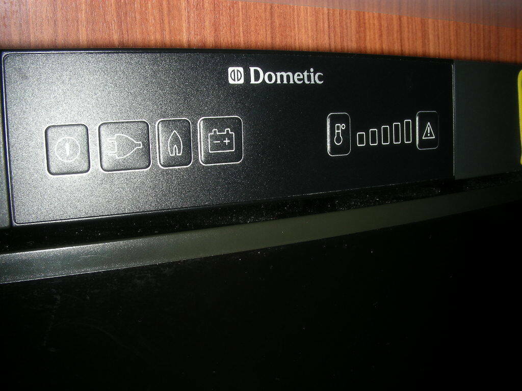 Dometic RM 8501 Absorber Kühlschrank Biete