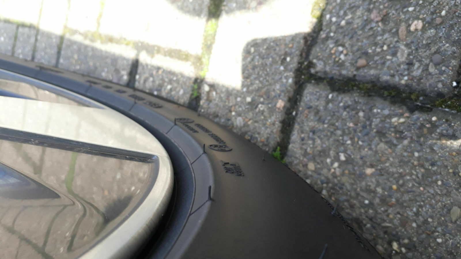 Reifen aufgerissen, bitte um Rat