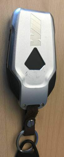 Displayschlüssel im Alu Etui - hinten