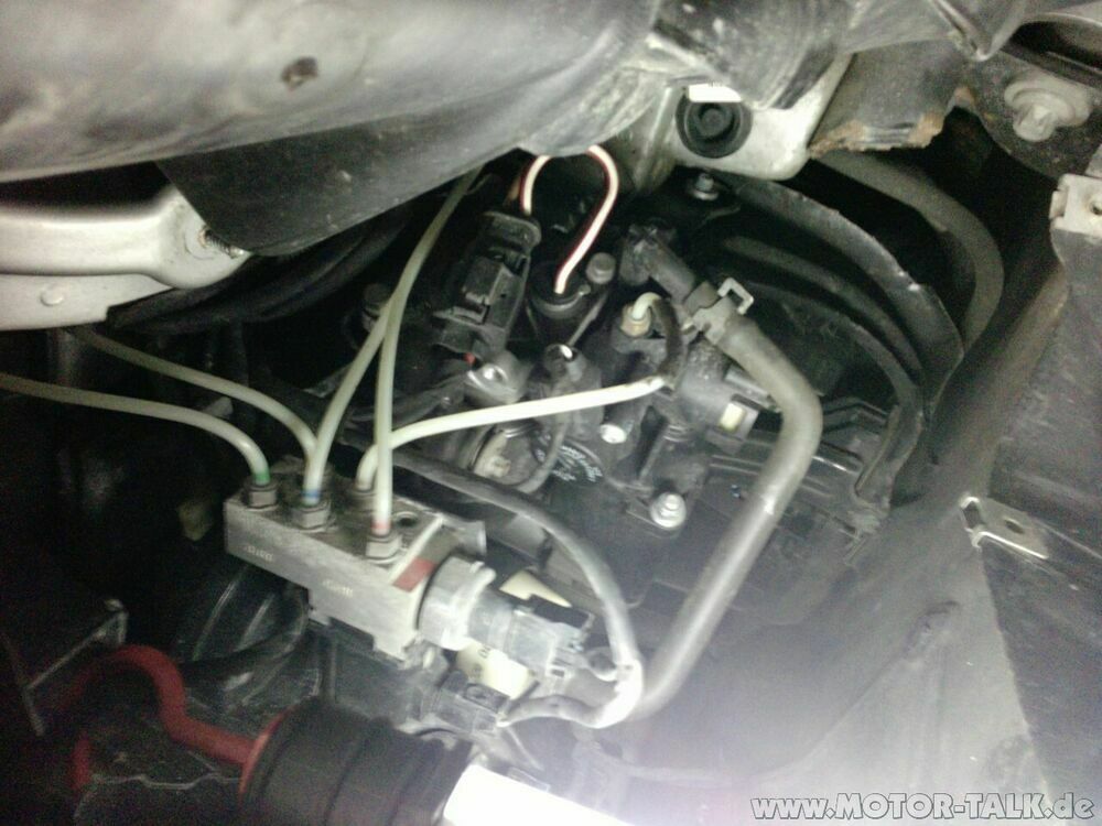 E 55 W211 Bj. 2003 Luftkompressor Leitung wechseln