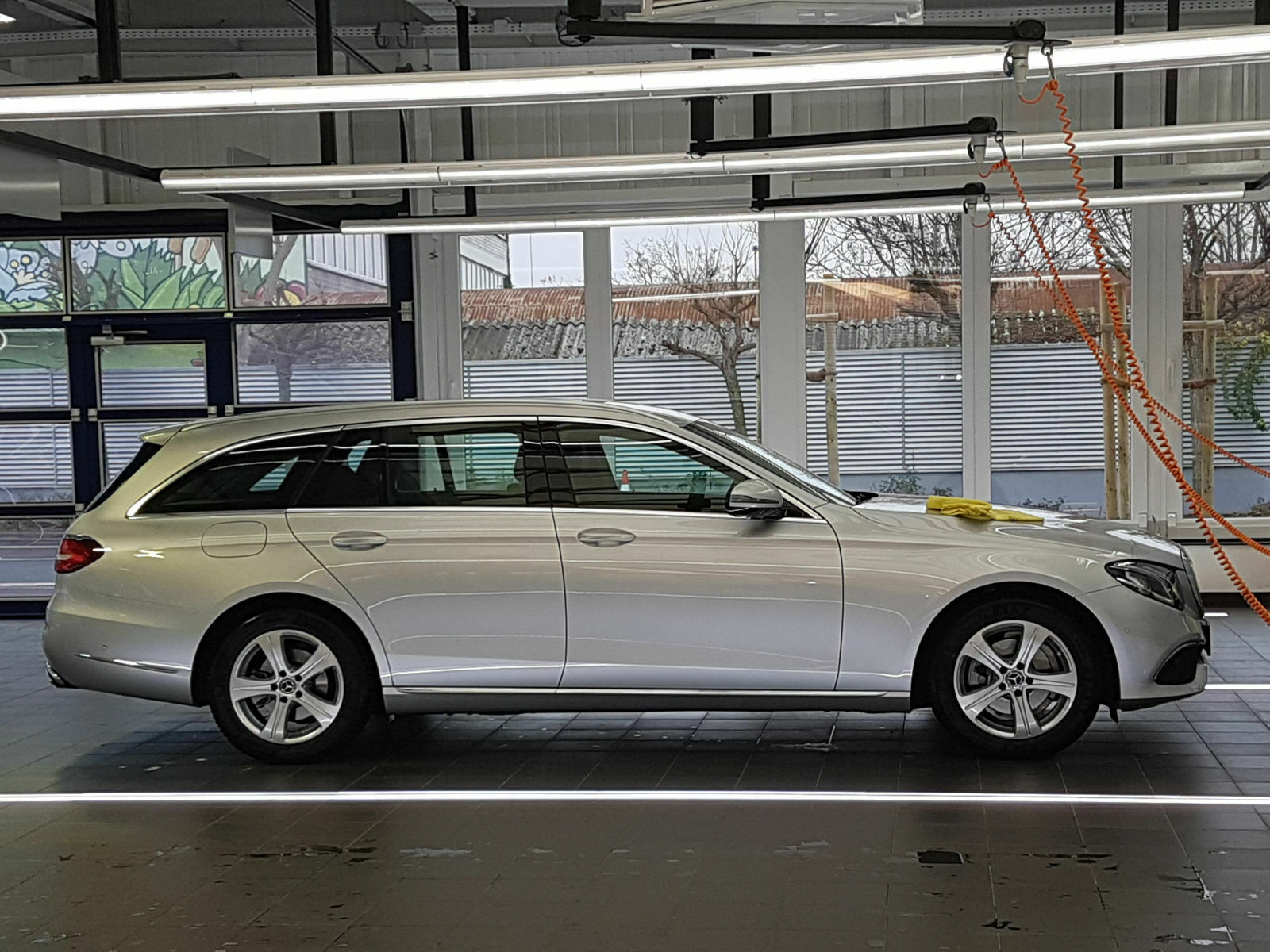 Willkommen im Club der iridiumsilbernen T-Modelle