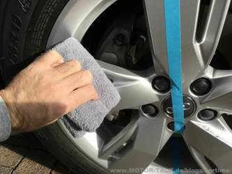 mit einem Tuch abnehmen