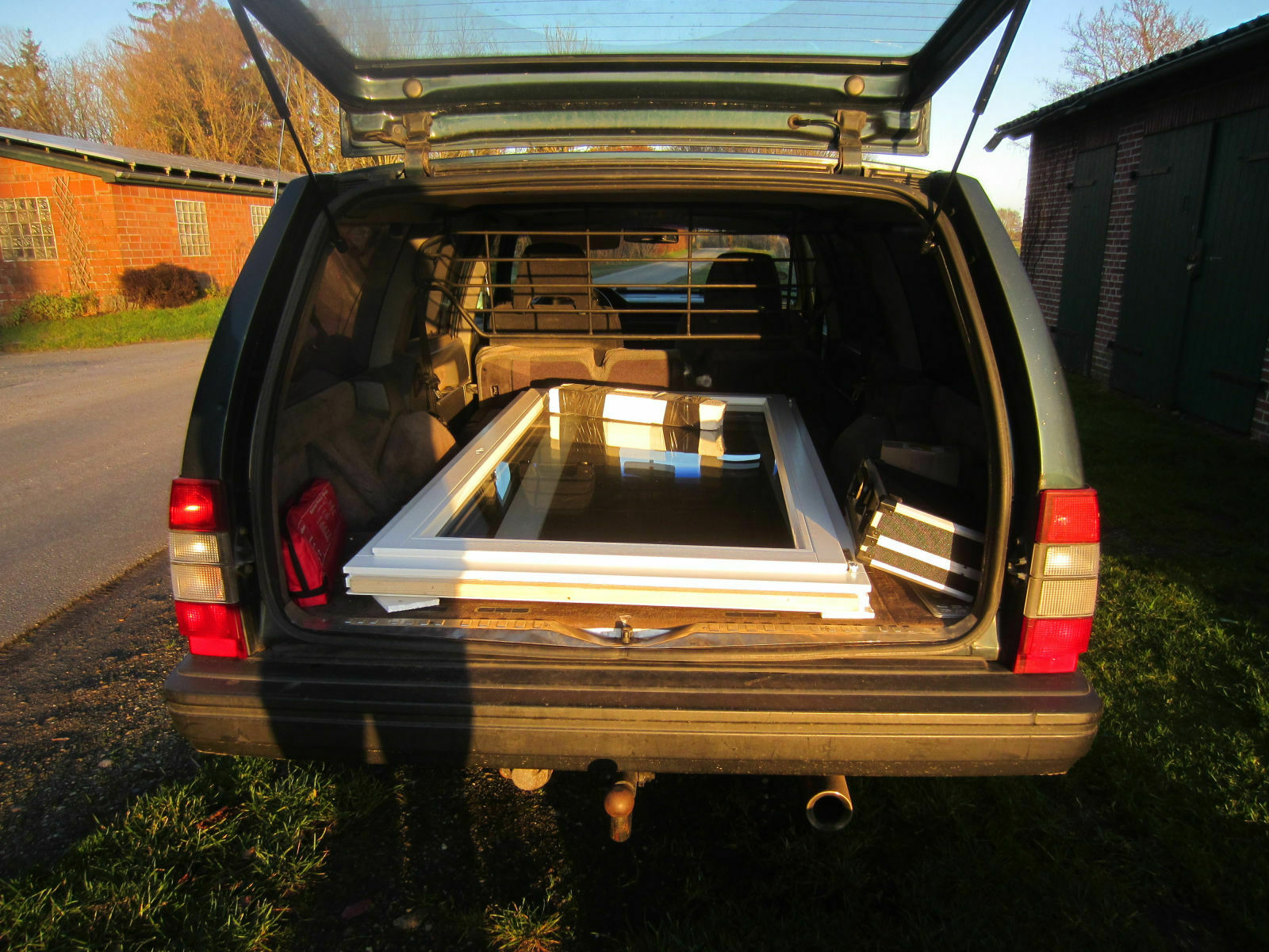 Der Schrottplatz - Spiegelsymmetrisch des Showrooms