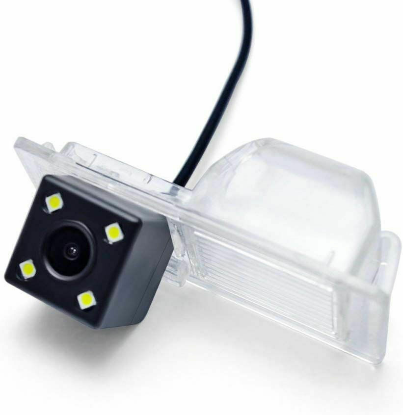 Zusatzbeleuchtung der Rückfahrkamera blinkt