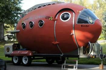 Verrueckte-campingbusse-wohnmobile-komische-camper-2