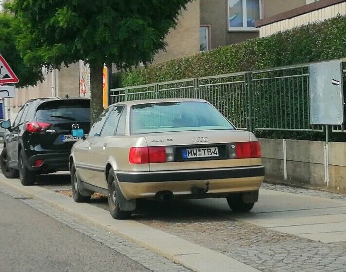 Der Schrottplatz - Spiegelsymmetrisch des Showrooms