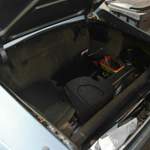 Kofferraum voll mit teuren Teilen