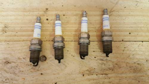 Von links nach recht Zylinder 1 bis 4.jpg