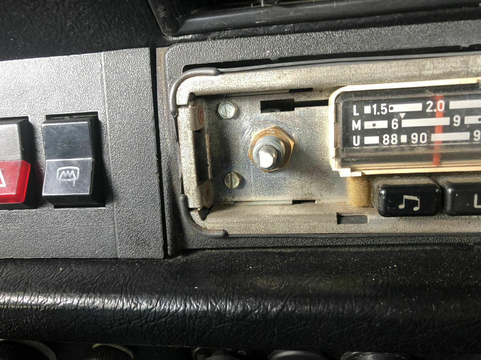 Radio Käfer 1303 Cabrio (3)