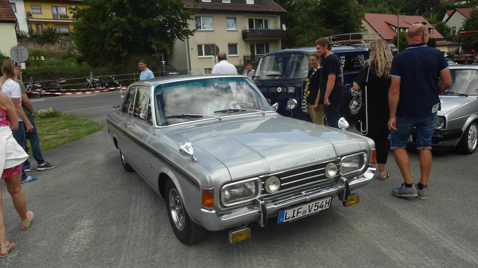 ford-taunus-p7-17m-rs-2000-v6-1