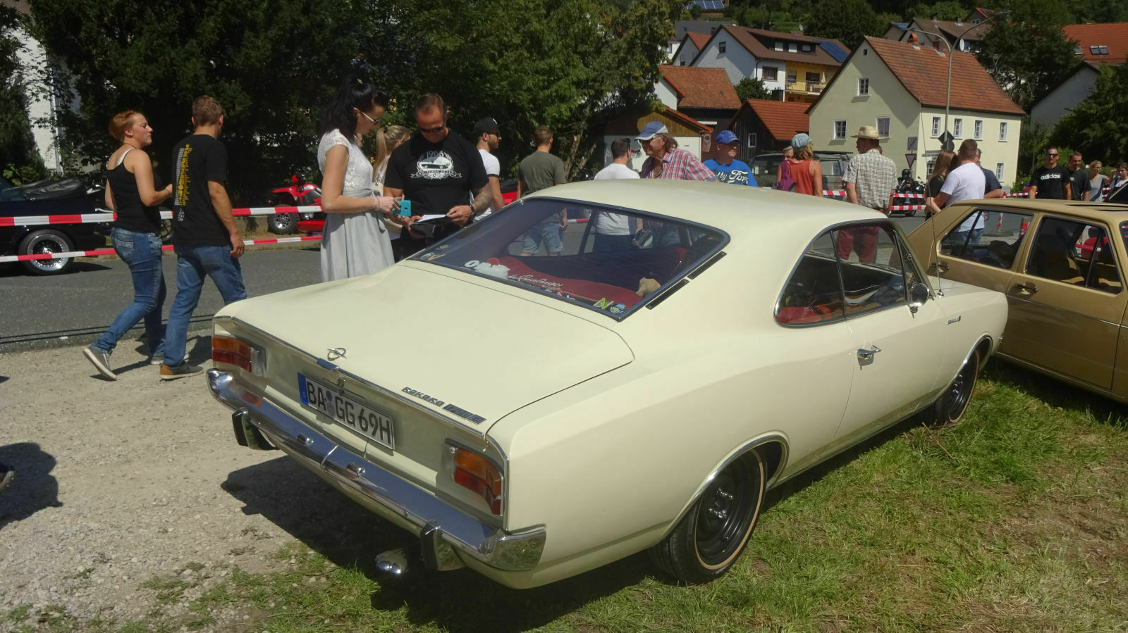 opel-rekord-c-coupe-1700l