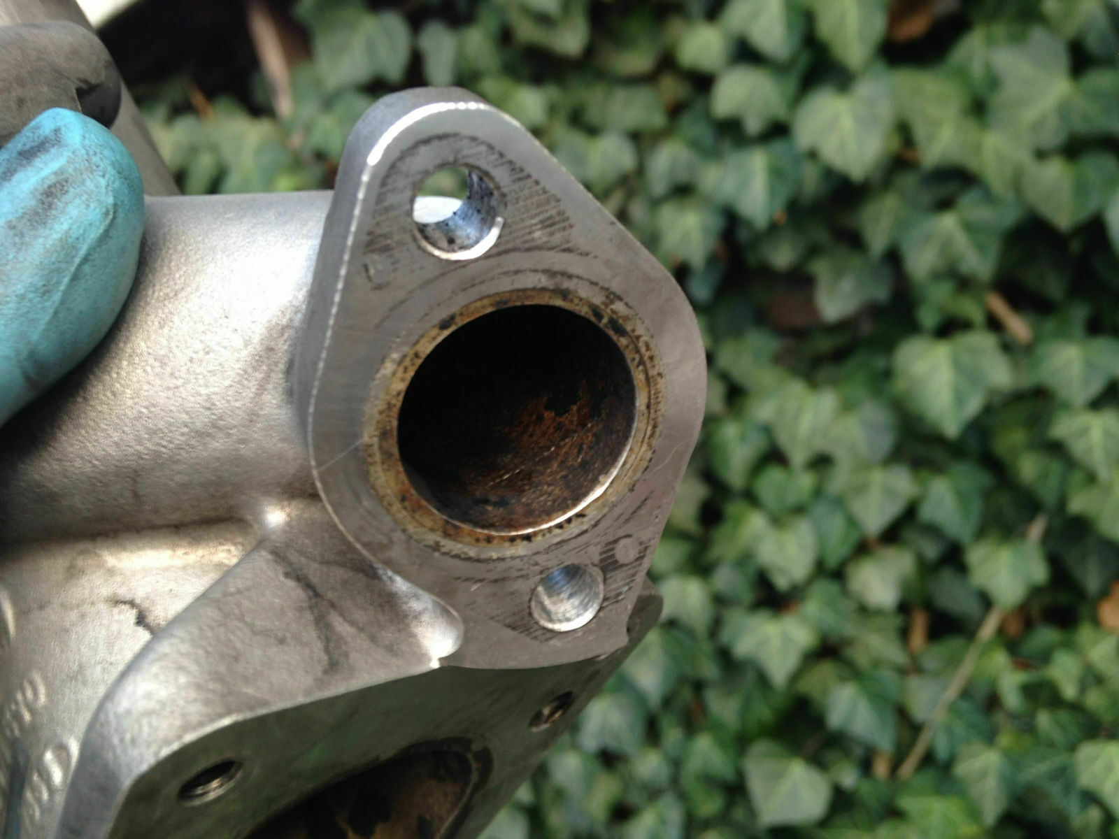 Audi A4 3,0 TDI Quattro - sporadische tiefe Geräusche aus Motorraum etwa 2faches Woooom