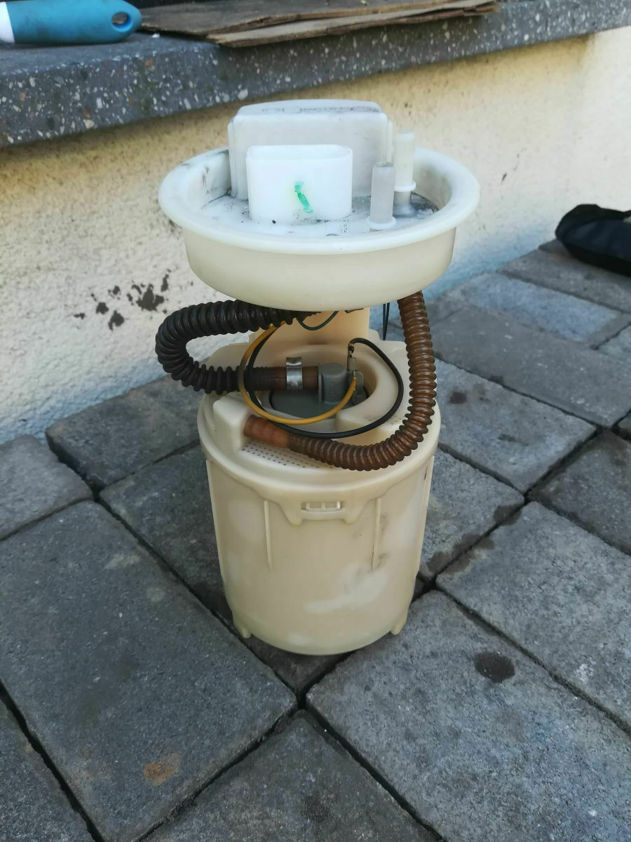 Auto/Motor springt warm nicht mehr an, Anlasser dreht