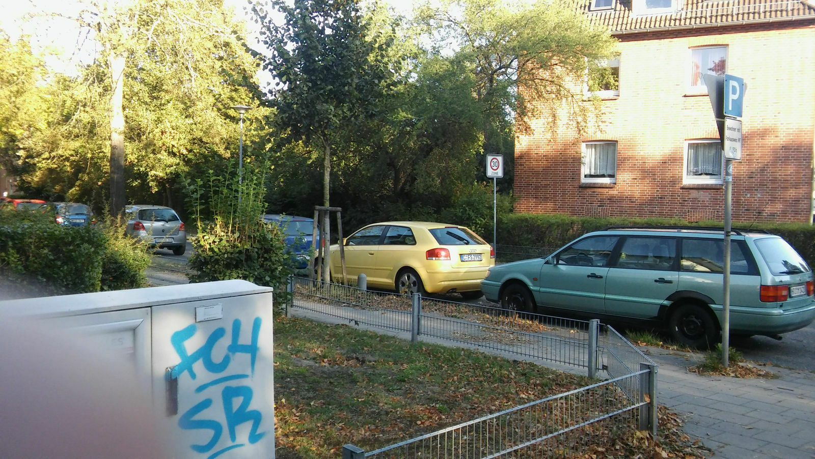 Der Schrottplatz - Spiegelsymmetrisch des Showrooms