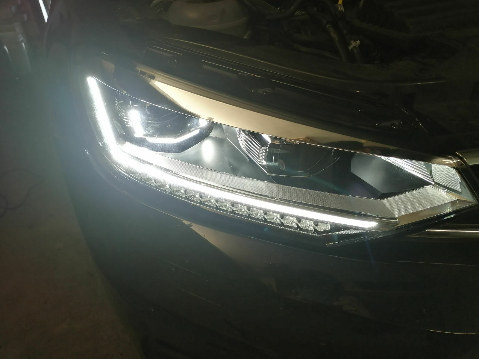 Kann man von Halogenscheinwerfer auf LED-Scheinwerfer umbauen?