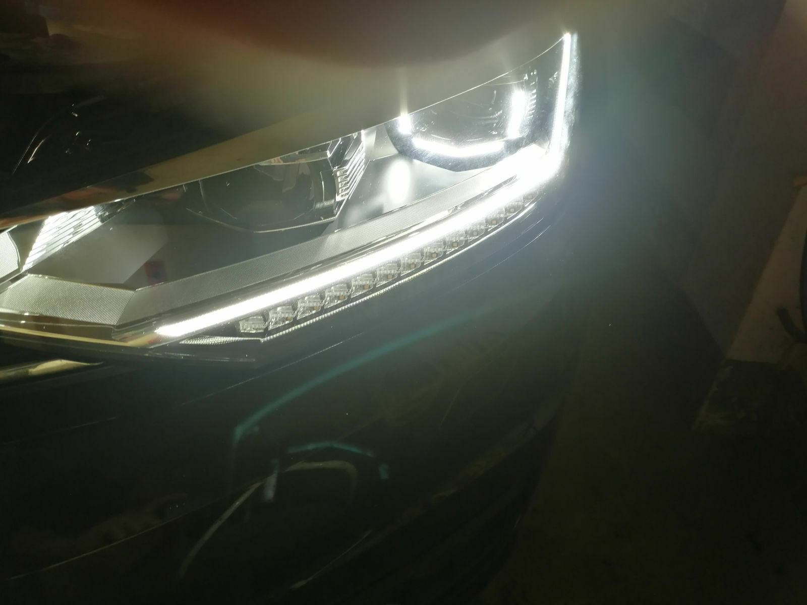 Kann man von Halogenscheinwerfer auf LED-Scheinwerfer umbauen?