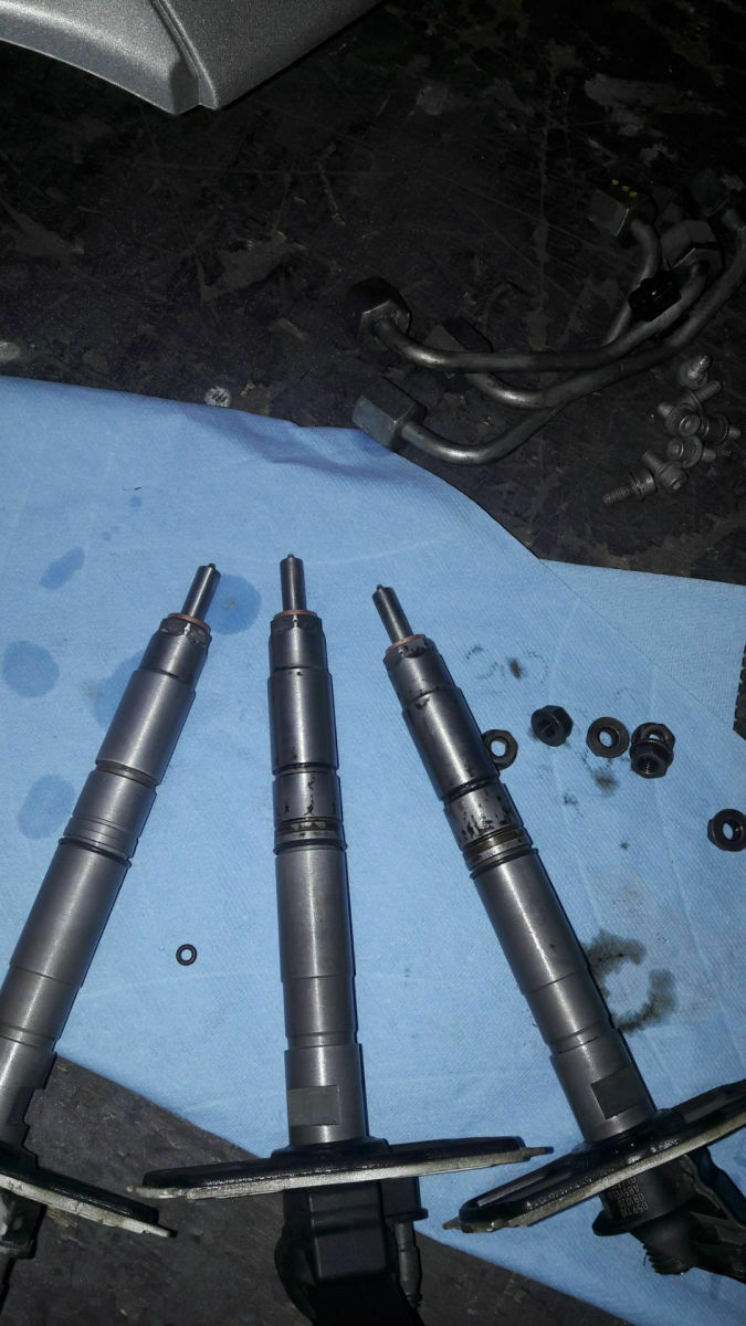 Audi A6 4F Injektoren ausgebaut und neue Dichtung rein