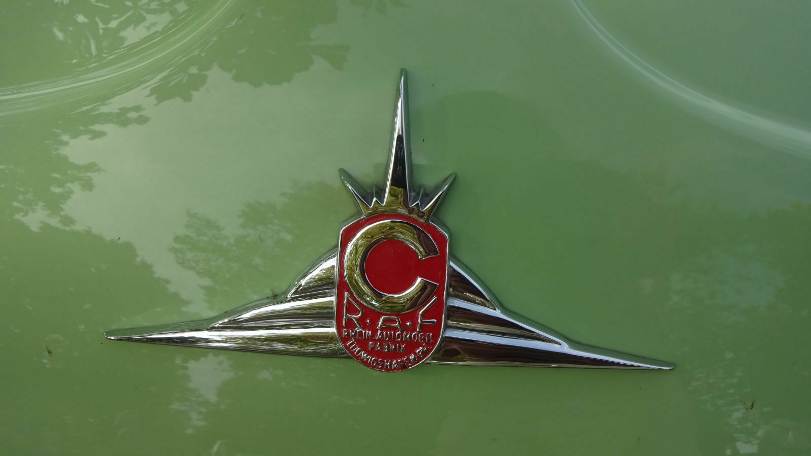 raf-rhoen-automobil-fabrik-kleinwagen-emblem