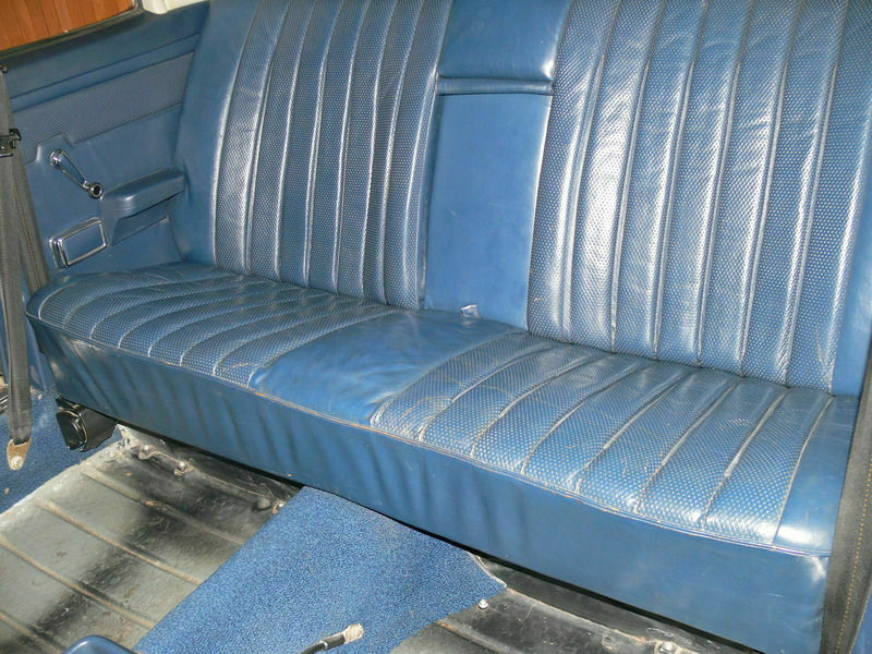 Die ersten Schrauben werden gedreht...