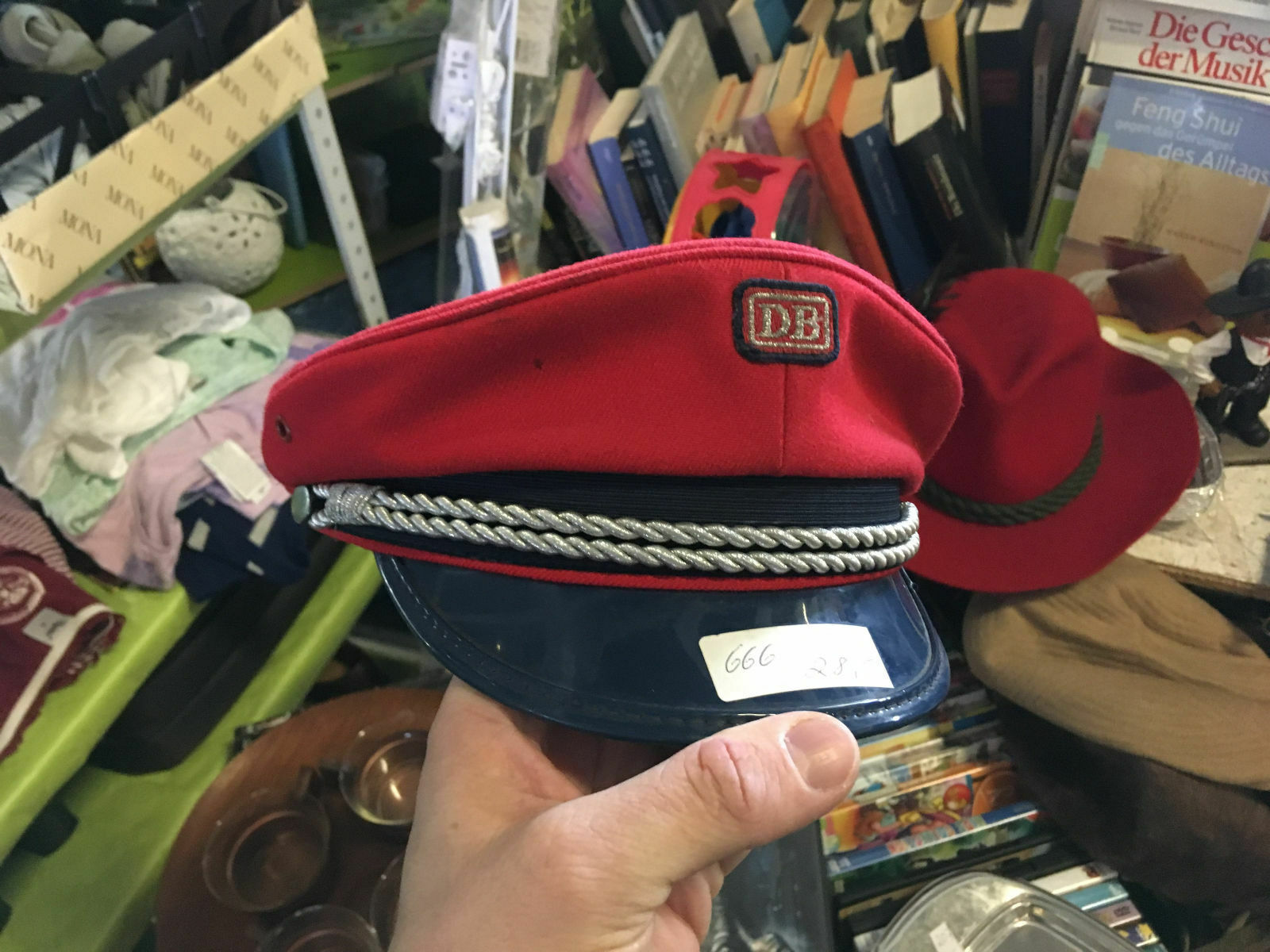 805b4e27-9b12-4cbb-816e-9f4169040048