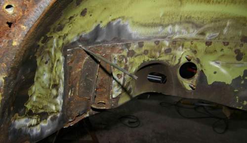 Innenkotflügel, links außen