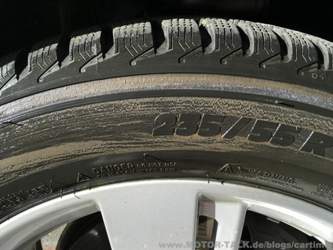 der Schaum wird dreckig