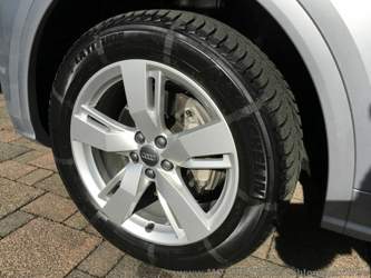 Reifen seitlich rechts