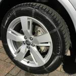 Reifen seitlich rechts