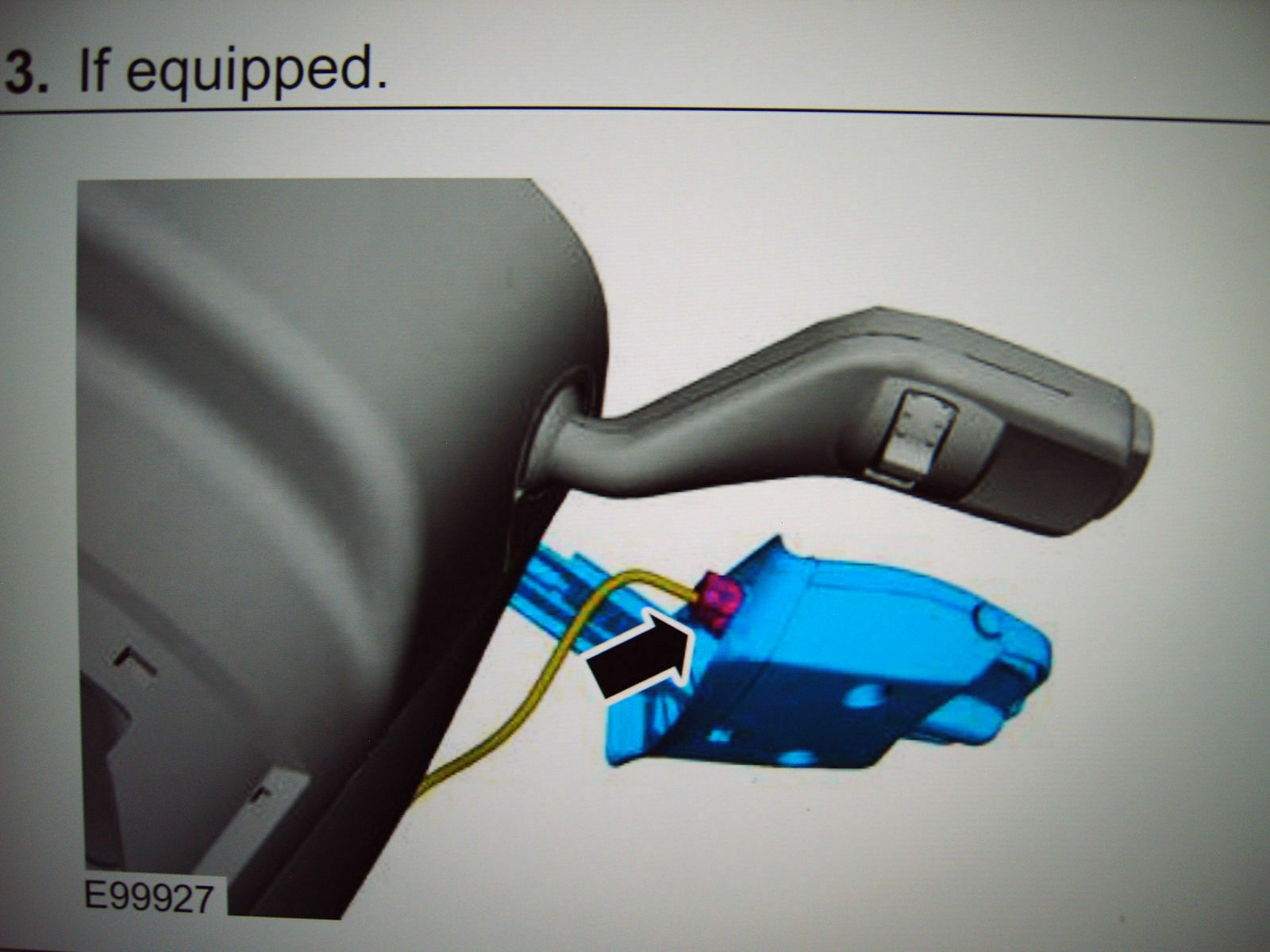 Brummen aus dem Amarturenbrett.