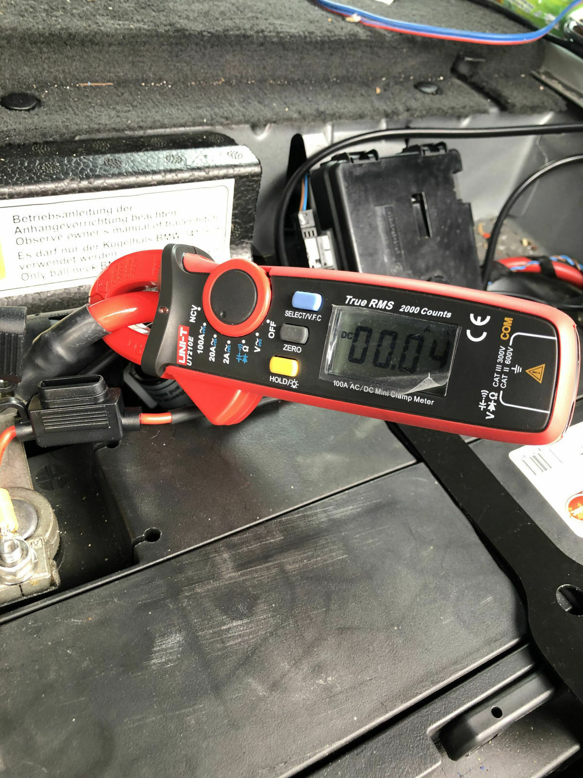 Messung Pluspol zum Verteiler