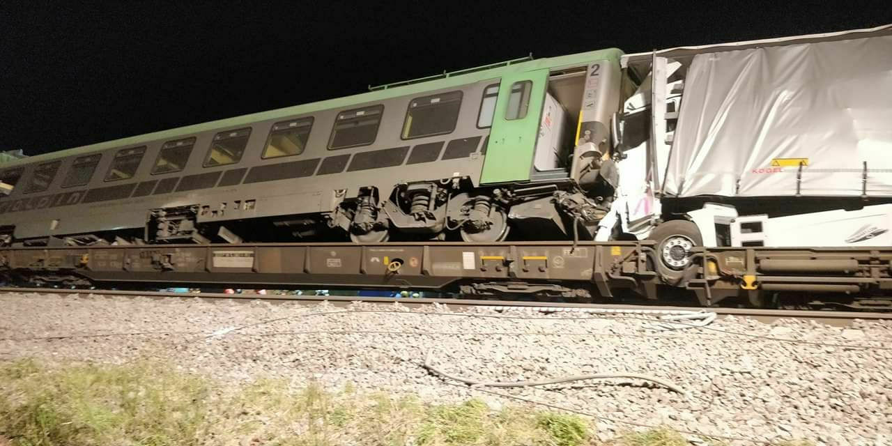 96315663-a05c-4e2d-987c-5962643fc002