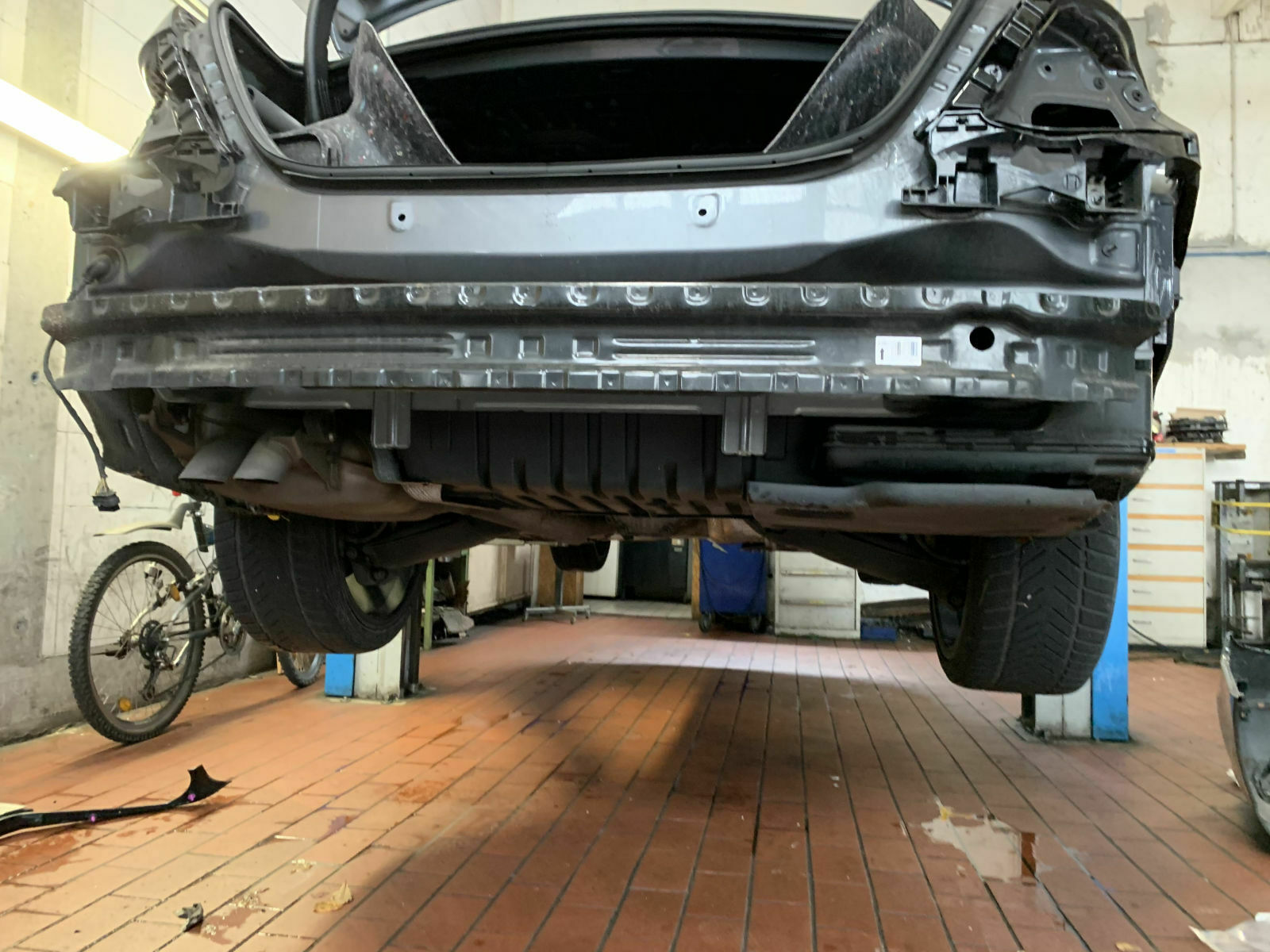 Diffusor wechseln bei E-Klasse W213