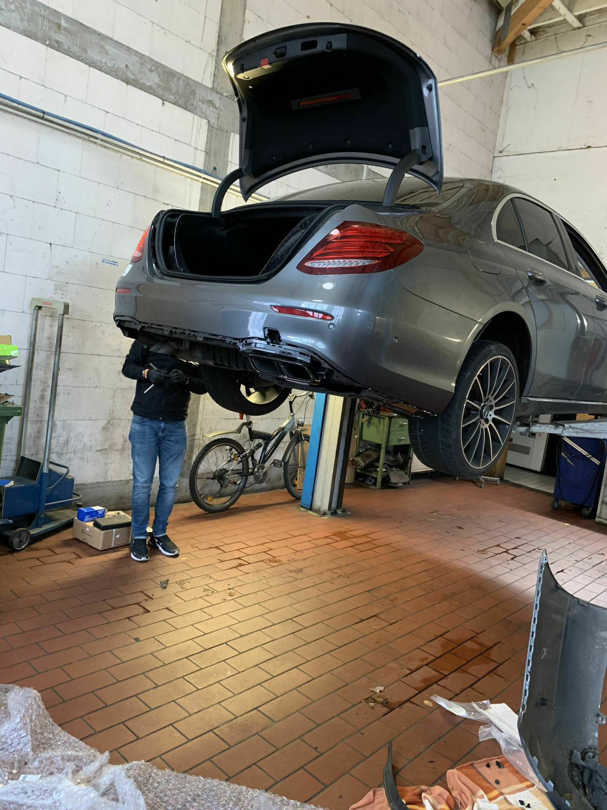 Diffusor wechseln bei E-Klasse W213