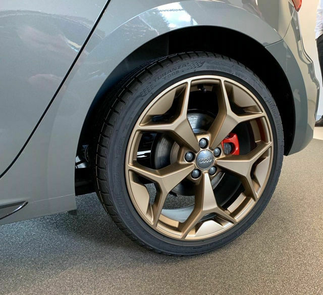 A1 Edition #1 - Fahrwerk und Distanzscheiben - Empfehlungen Marke / Einbau Partner...